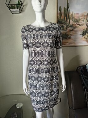 LuLaRoe Black & Cream Printed Midi Dress